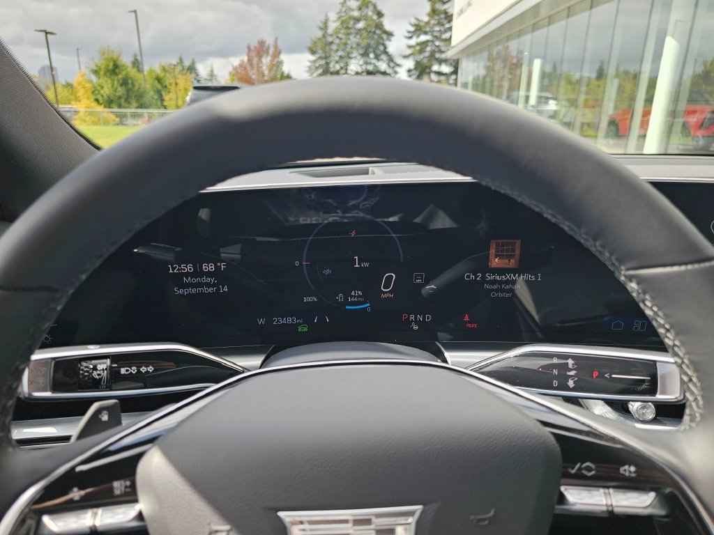 Certified 2024 Cadillac Lyriq Luxury AWD/4WD image 25