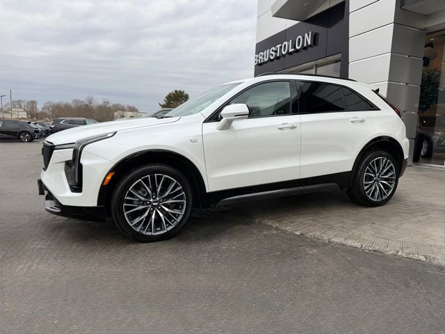 Used 2024 Cadillac XT4 Sport image 8