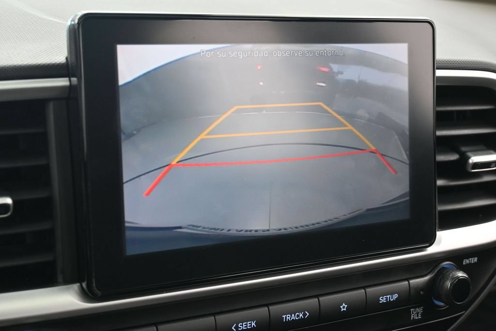 Used 2022 Hyundai Venue SEL FWD image 17