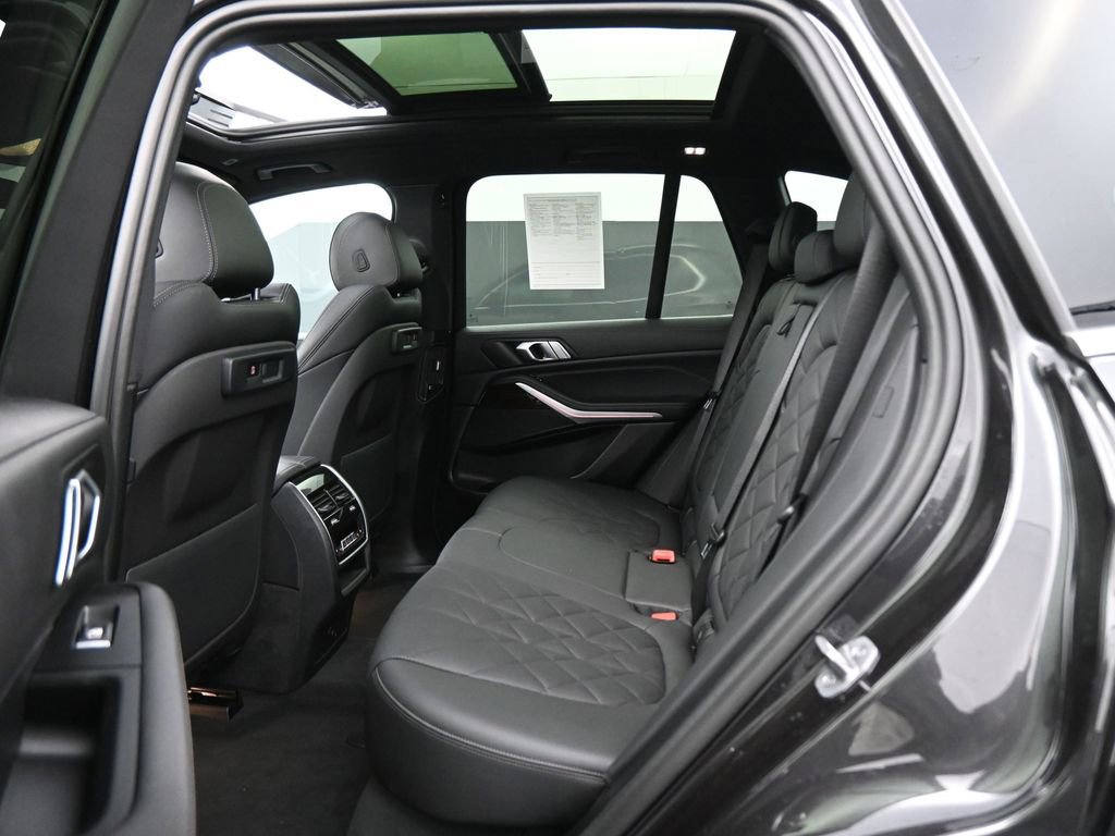 Used 2023 BMW X5 xDrive40i w/ Premium Package AWD/4WD image 20