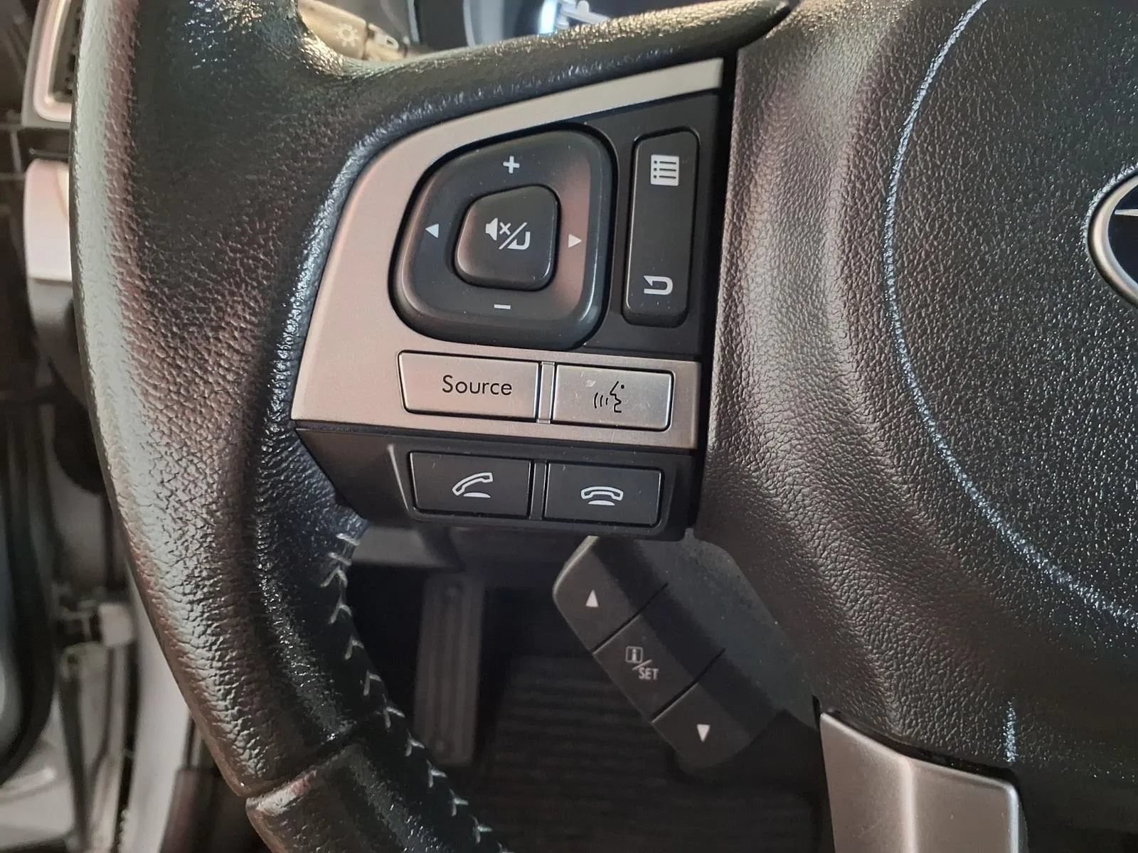 Used 2018 Subaru Forester 2.5i Limited AWD/4WD image 27