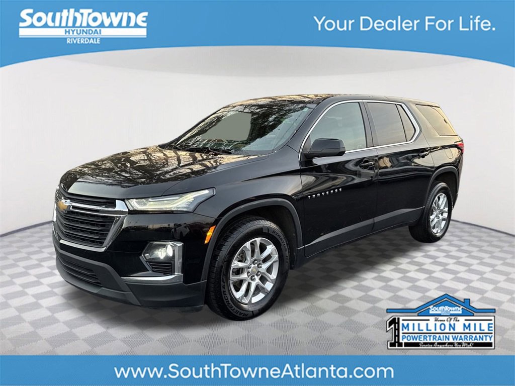 Used 2022 Chevrolet Traverse LS image 1