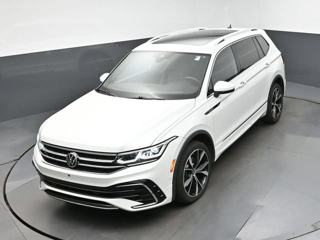 Used 2022 Volkswagen Tiguan SEL R-Line AWD/4WD image 19