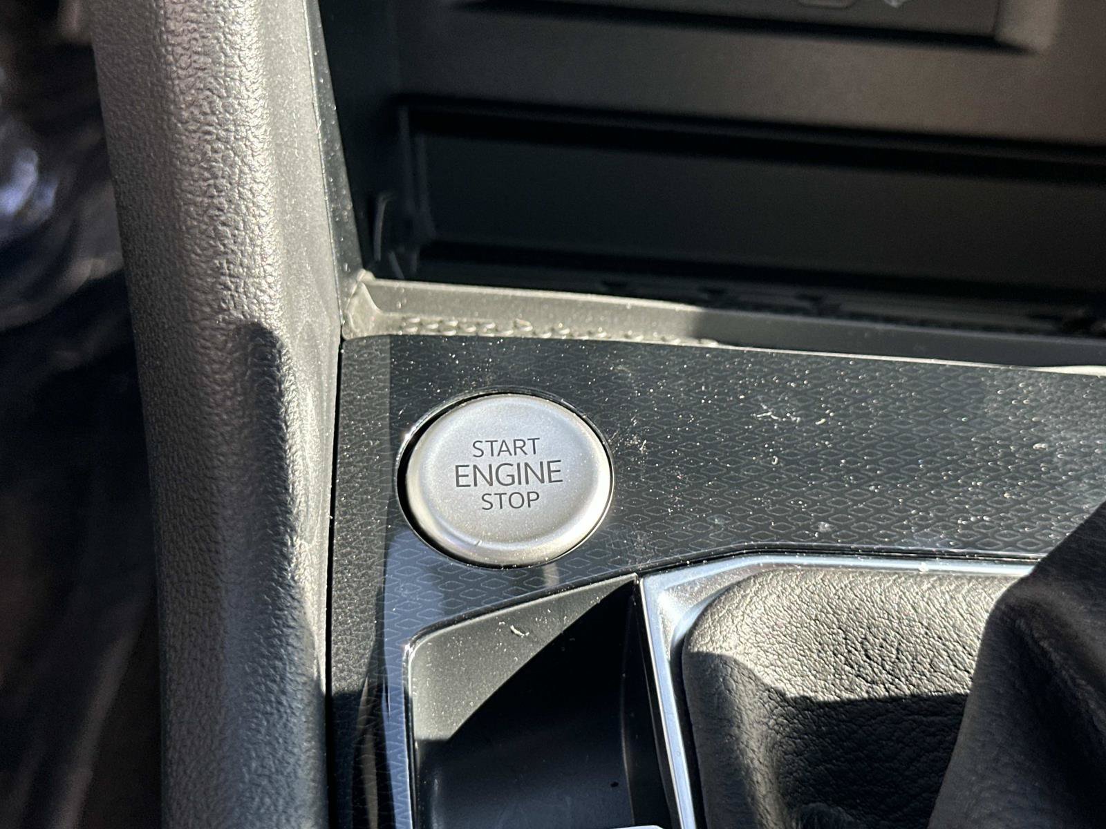 New 2027 Volkswagen Taos SEL AWD/4WD image 19