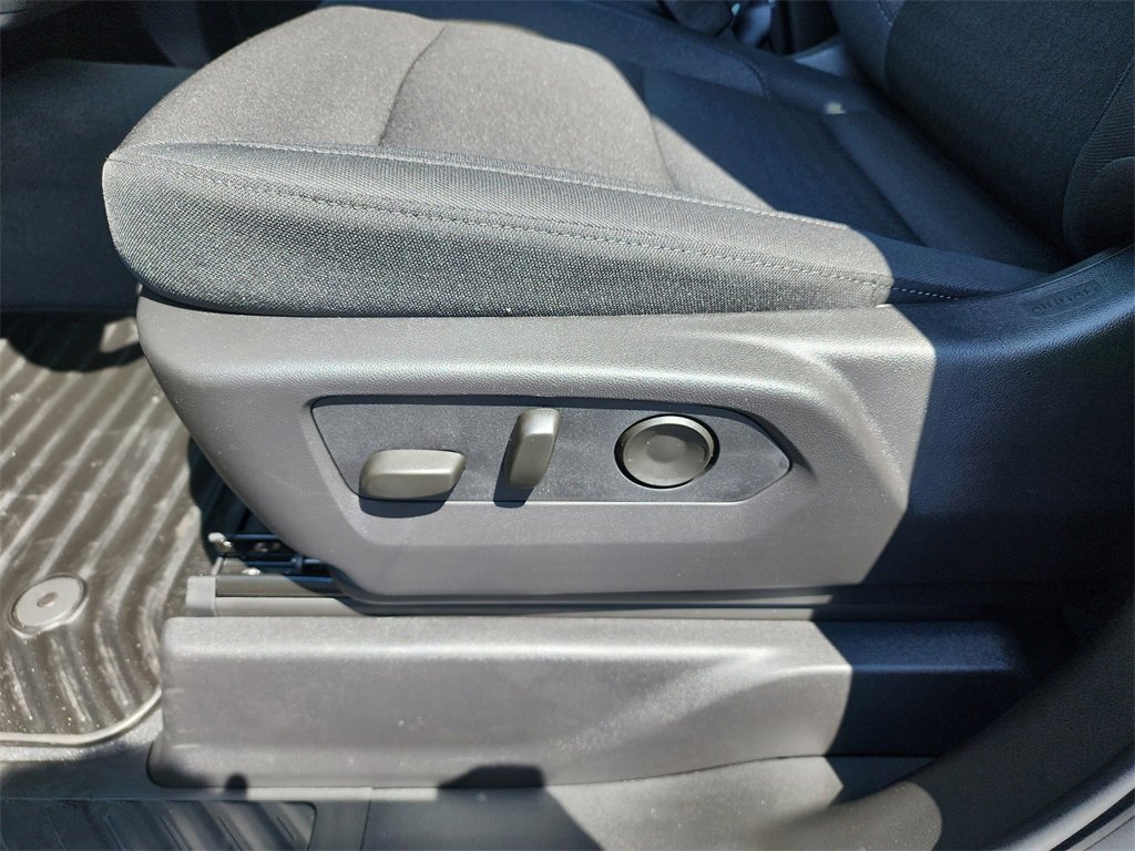 New 2025 Chevrolet Silverado 2500 Custom w/ Custom Value Package image 18