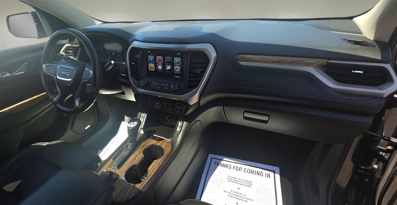 Used 2017 GMC Acadia Denali w/ Technology Package AWD/4WD image 37
