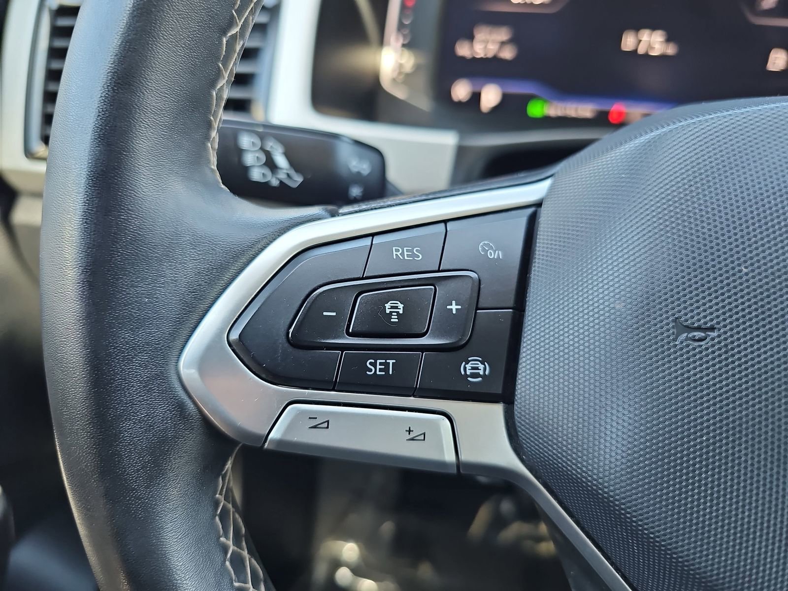 Used 2022 Volkswagen Atlas SE AWD/4WD image 18
