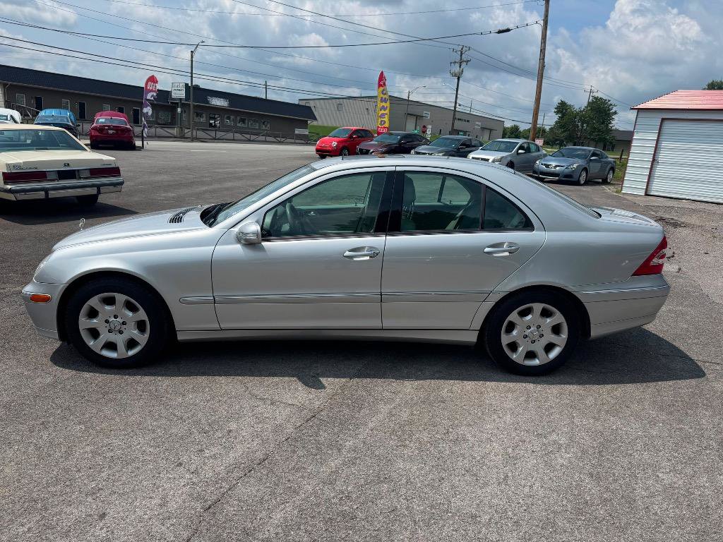 Used 2005 Mercedes-Benz C 320 Sedan image 5