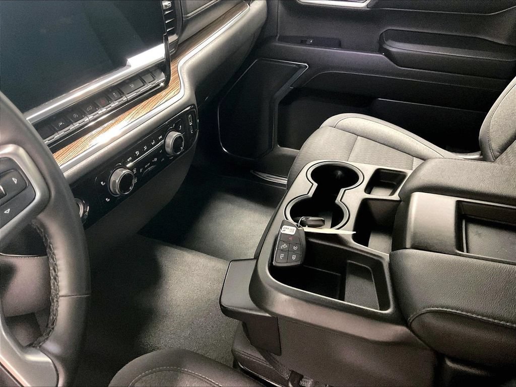 Used 2023 Chevrolet Silverado 1500 LT AWD/4WD image 20