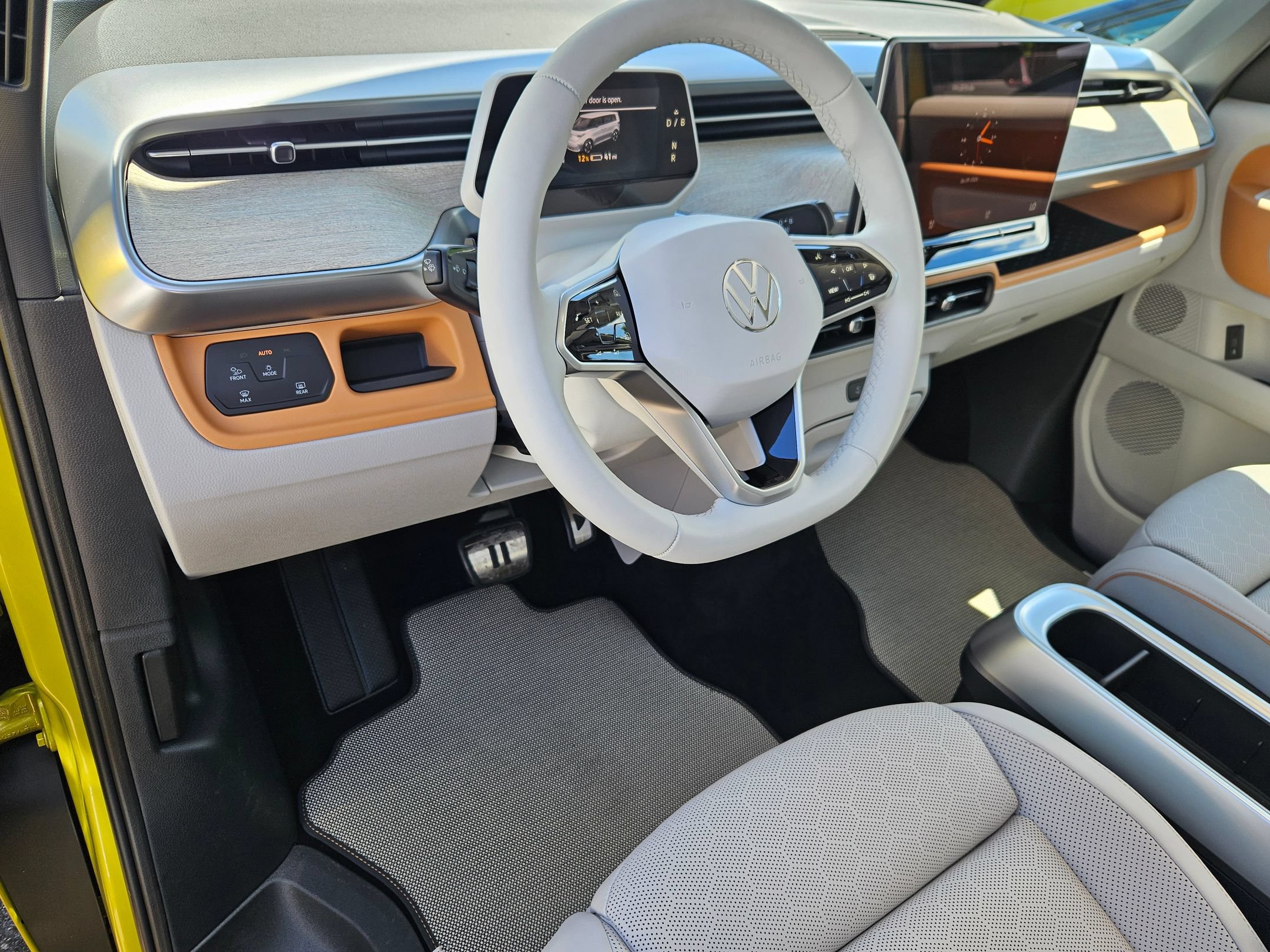 New 2025 Volkswagen ID. Buzz 1st Edition RWD image 12