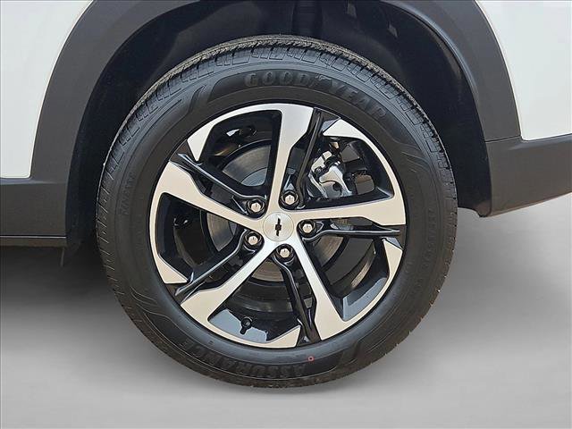 New 2026 Chevrolet Trax RS w/ Sunroof Package image 10