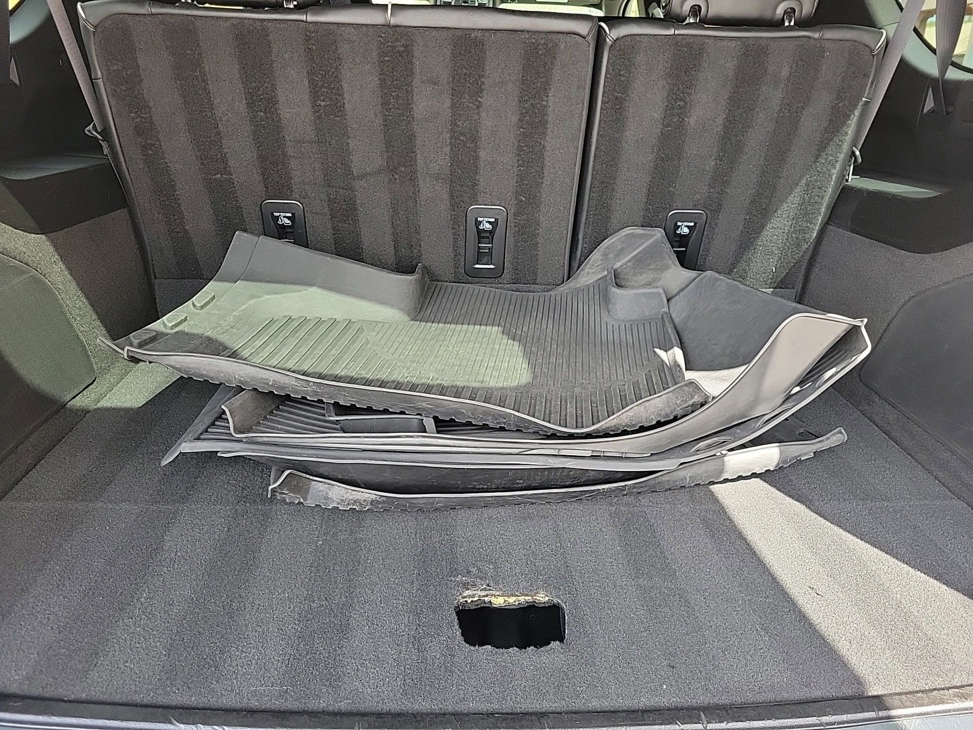 Used 2023 Cadillac Escalade ESV Premium Luxury image 20