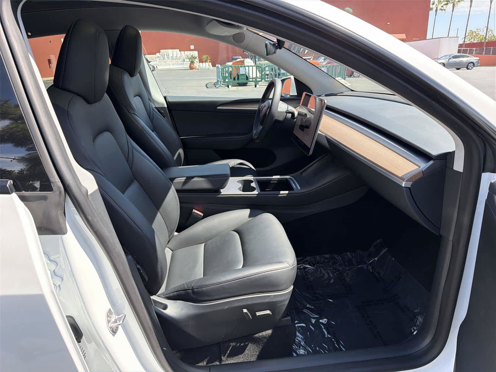 Used 2023 Tesla Model Y Long Range AWD/4WD image 15
