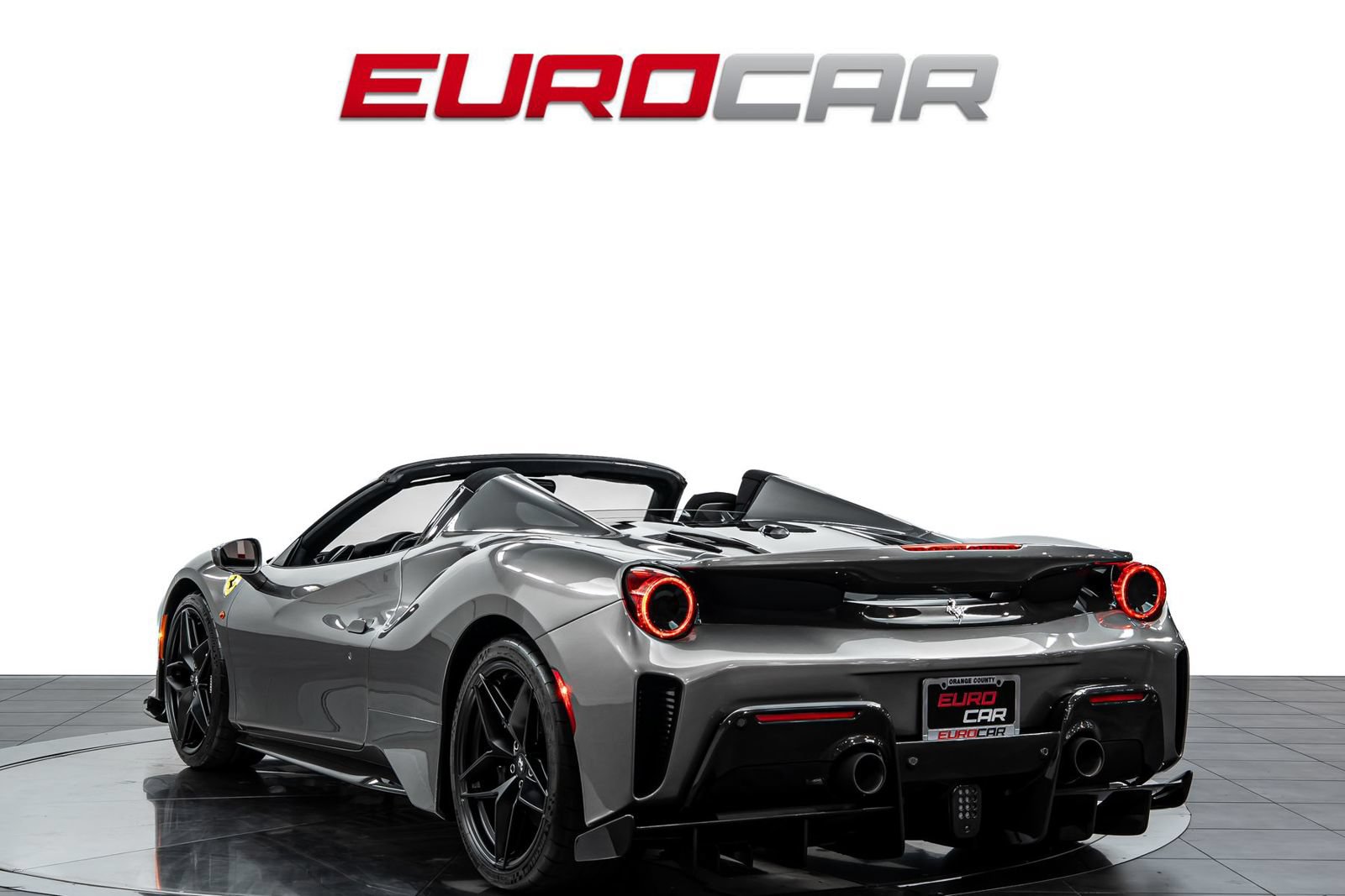 Used 2019 Ferrari 488 Pista Spider RWD image 4