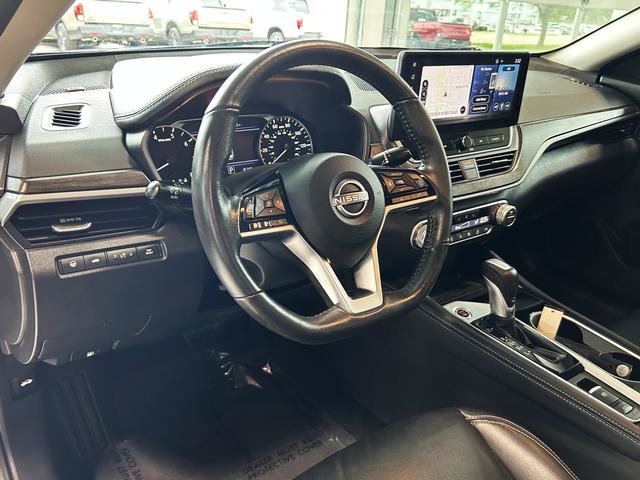 Used 2023 Nissan Altima 2.5 SL AWD/4WD image 17