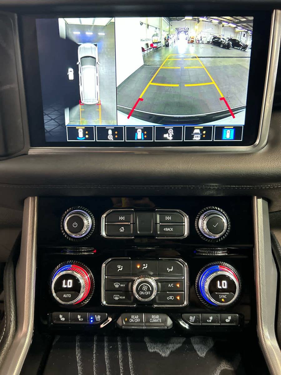 Used 2022 GMC Yukon Denali AWD/4WD image 5