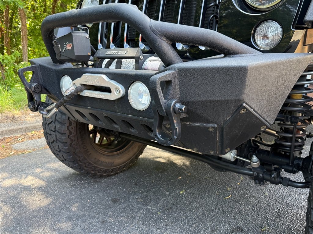 Used 2015 Jeep Wrangler Unlimited Rubicon w/ Dual Top Group AWD/4WD image 9