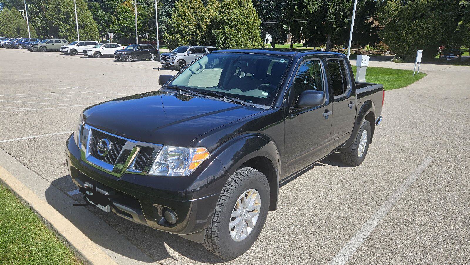 Used 2019 Nissan Frontier SV AWD/4WD image 3