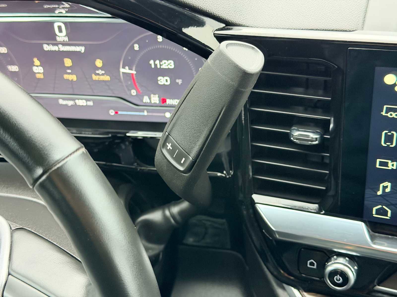 Used 2025 GMC Sierra 3500 SLE w/ SLE Value Package image 30