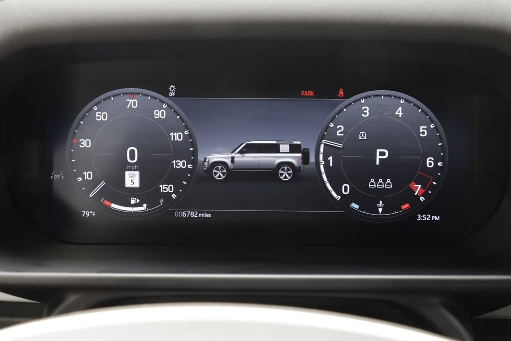 Certified 2026 Land Rover Defender 110 X-Dynamic SE AWD/4WD image 8