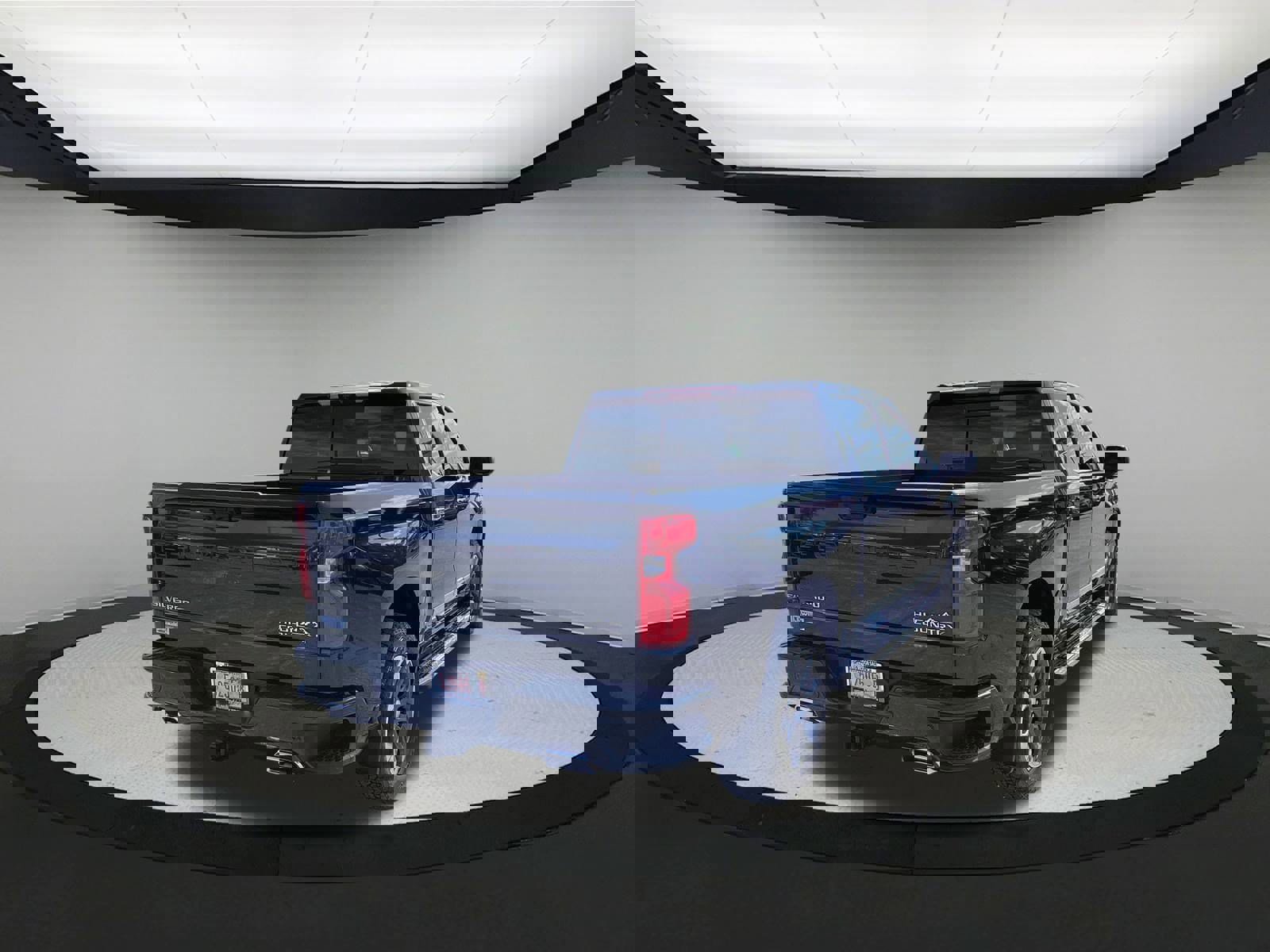 Used 2024 Chevrolet Silverado 1500 High Country image 8