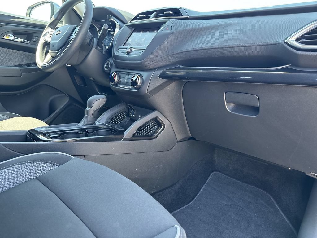 Certified 2023 Chevrolet TrailBlazer LT FWD image 32