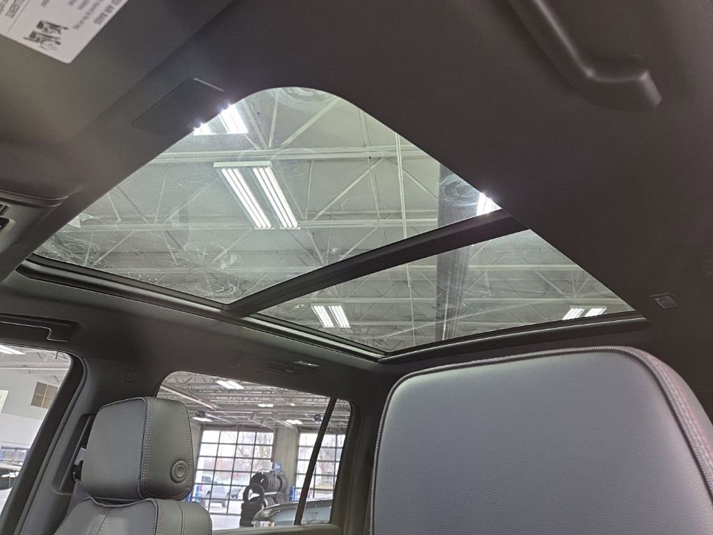 New 2026 Chevrolet Suburban RST image 29