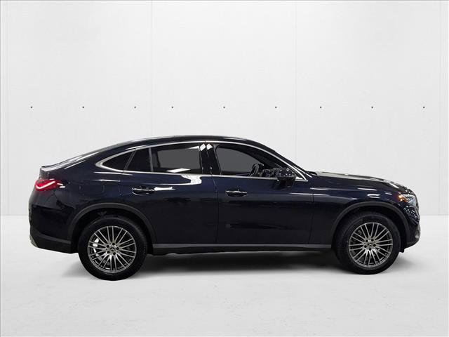 Used 2024 Mercedes-Benz GLC 300 4MATIC image 4