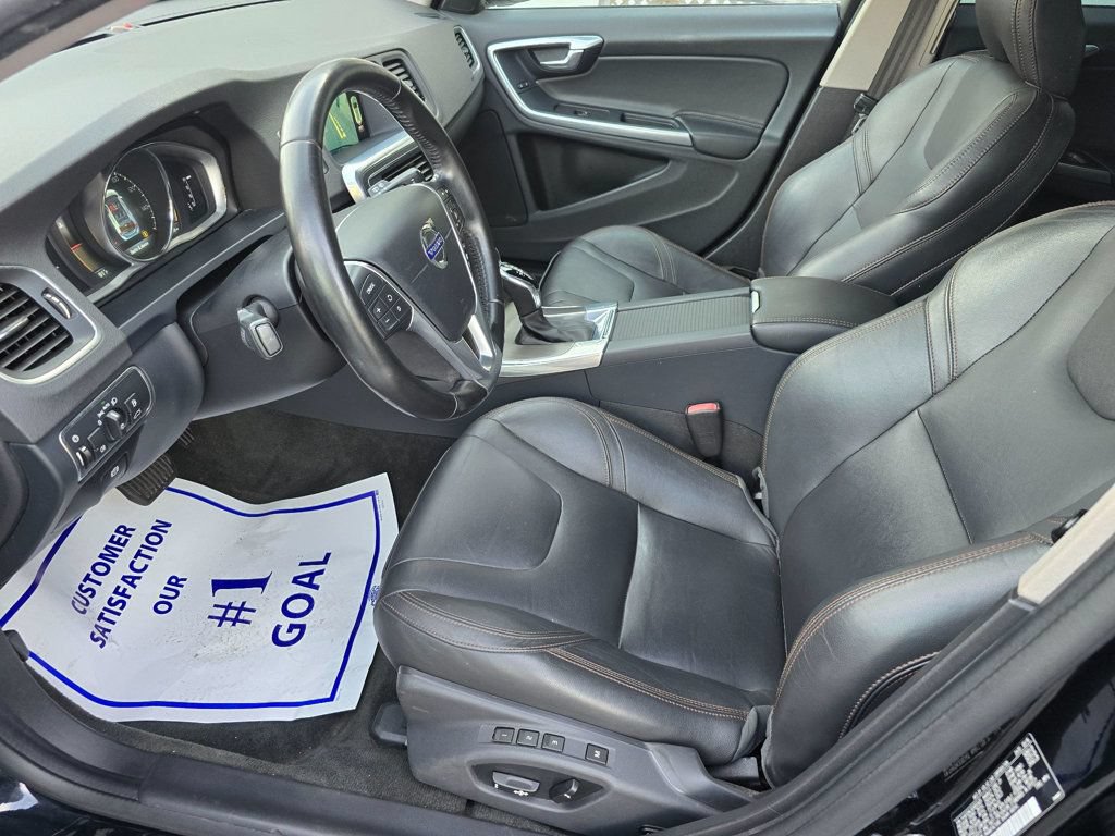 Used 2016 Volvo V60 T5 Cross Country AWD/4WD image 8
