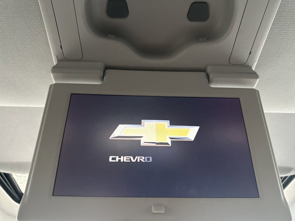 Used 2020 Chevrolet Suburban LT image 13