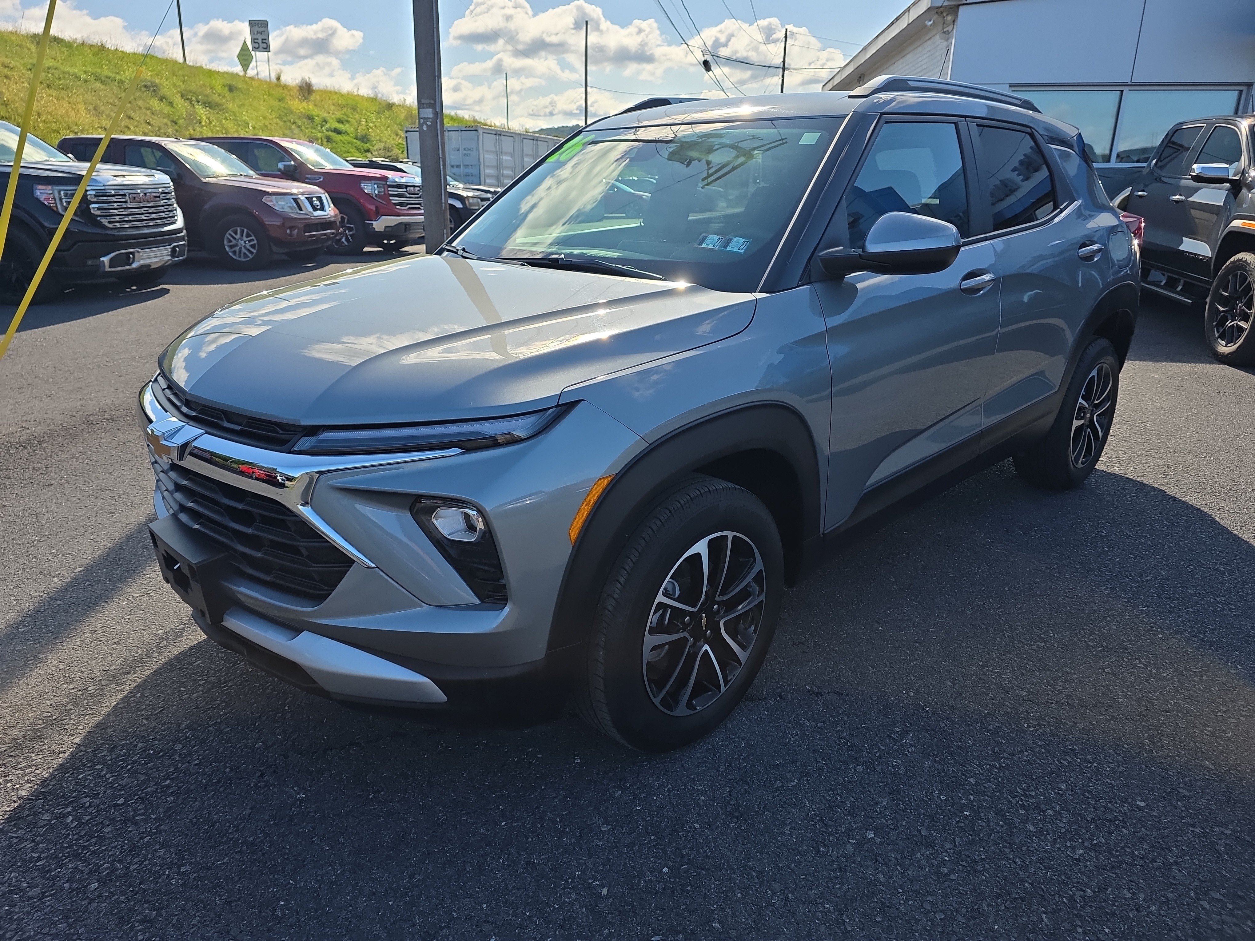 Used 2026 Chevrolet TrailBlazer LT AWD/4WD image 7