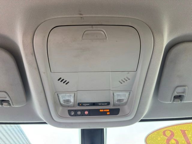 Used 2018 GMC Acadia SLE image 22