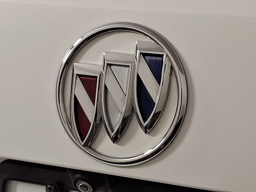 Used 2023 Buick Envision Preferred image 31