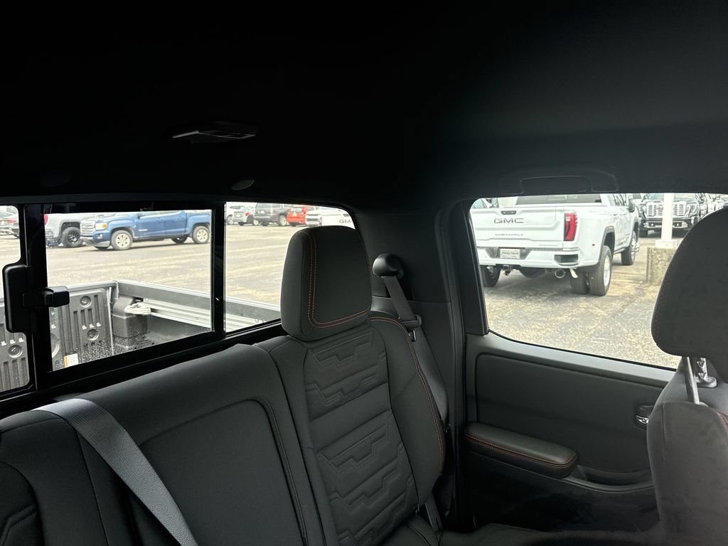 Used 2025 Nissan Frontier PRO-4X w/ Pro Convenience Package AWD/4WD image 14