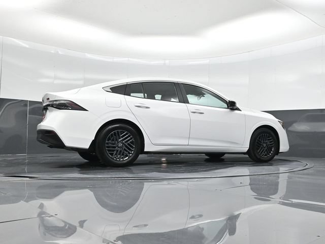 Used 2026 Nissan Sentra SV w/ Floor Mat Package FWD image 49