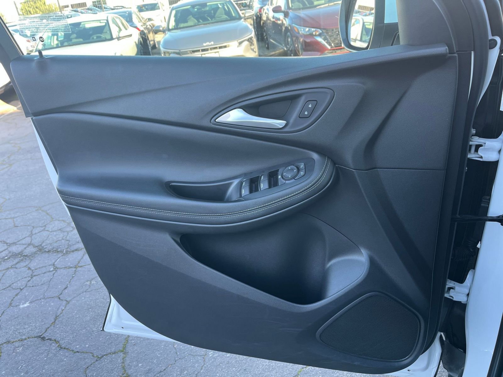 Used 2025 Buick Encore GX Preferred image 18