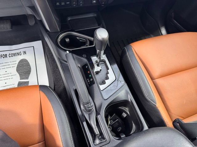 Used 2018 Toyota RAV4 Limited w/ Advanced Technology Package AWD/4WD image 20