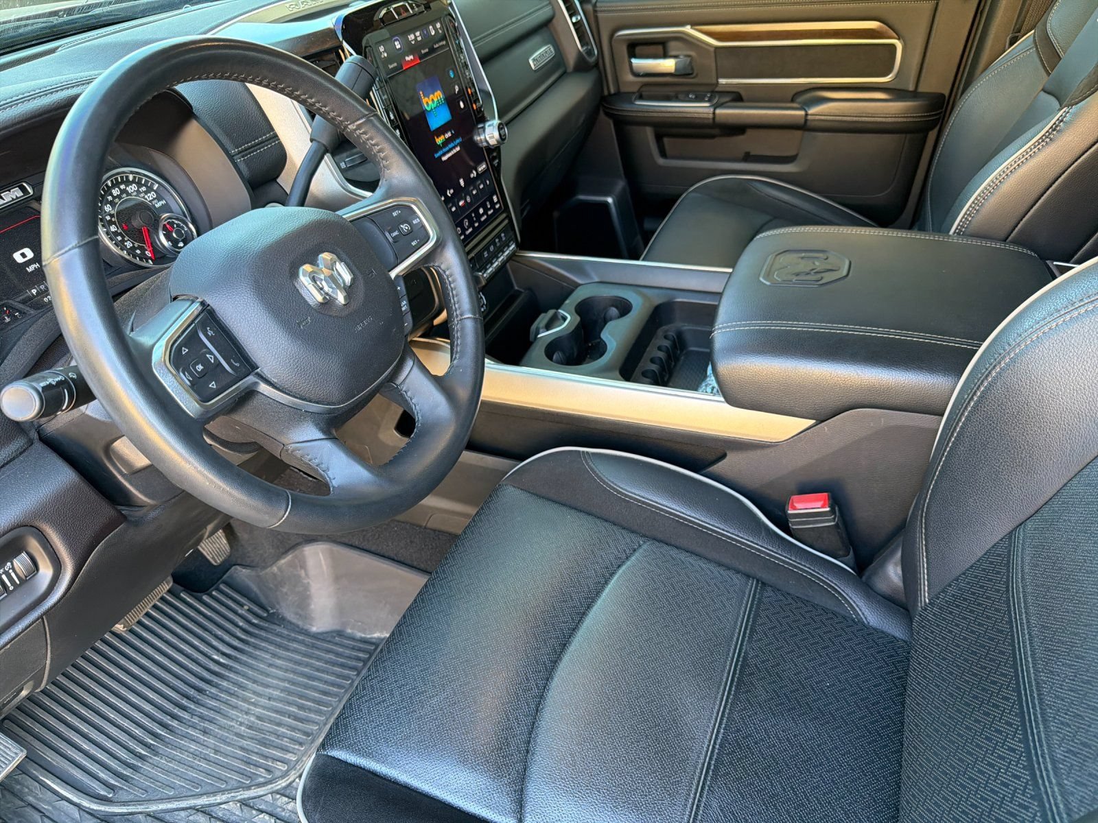Used 2024 RAM 3500 Laramie w/ Towing Technology Group AWD/4WD image 9