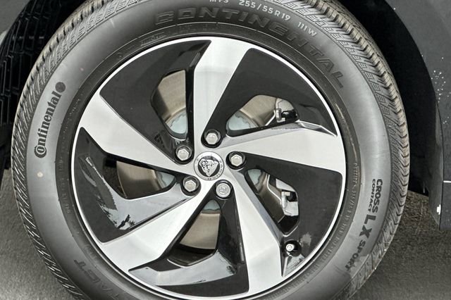 New 2026 Jaguar F-PACE R-Dynamic S AWD/4WD image 25