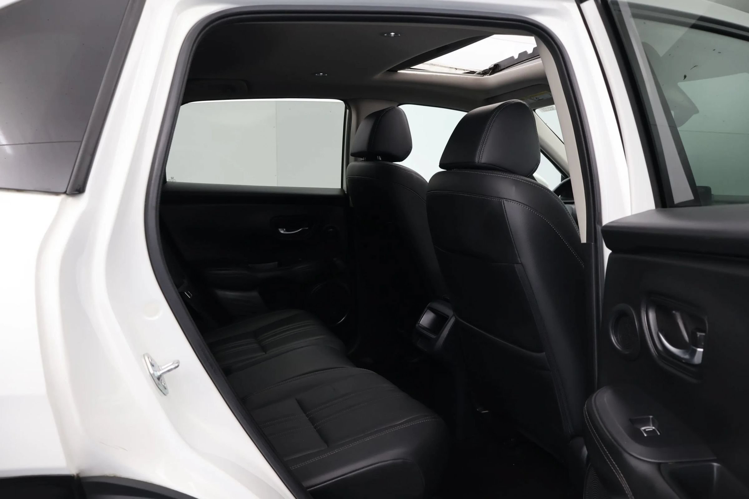 Used 2023 Honda HR-V EX-L image 18