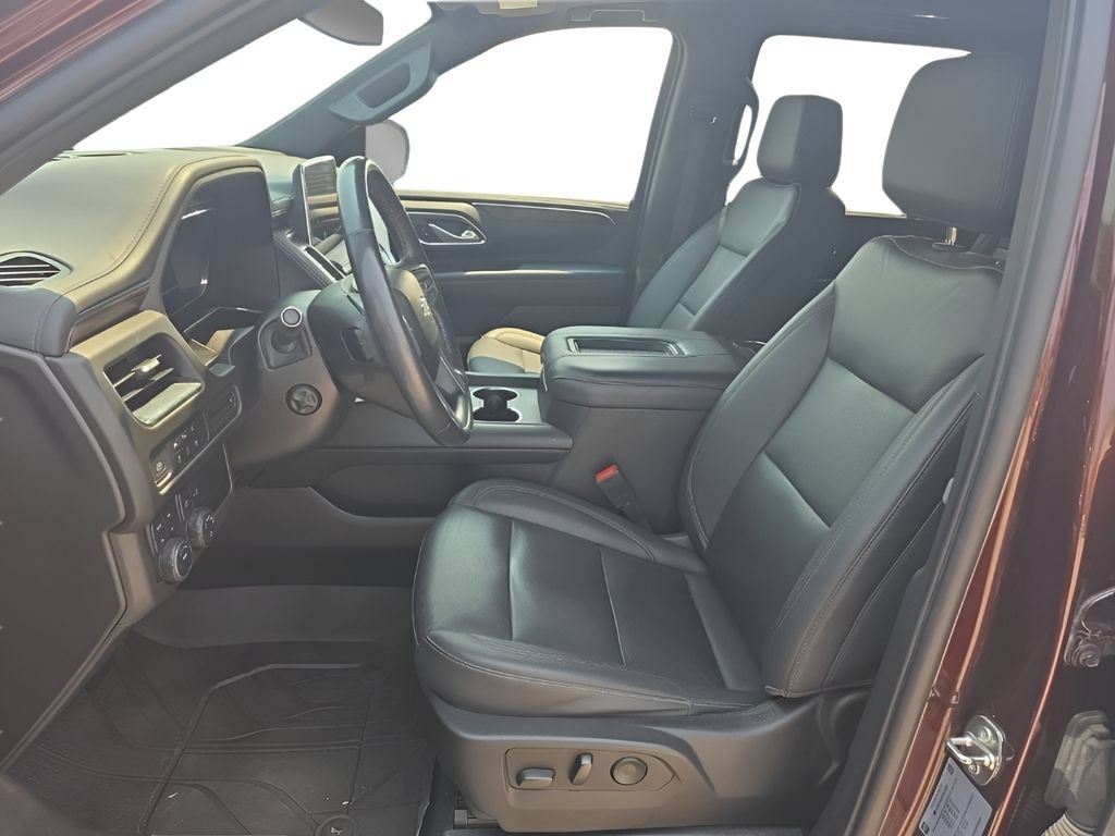 Used 2023 Chevrolet Tahoe Z71 w/ Luxury Package AWD/4WD image 9