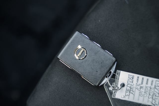 Used 2023 Volvo XC40 B5 Plus w/ Climate Package image 45