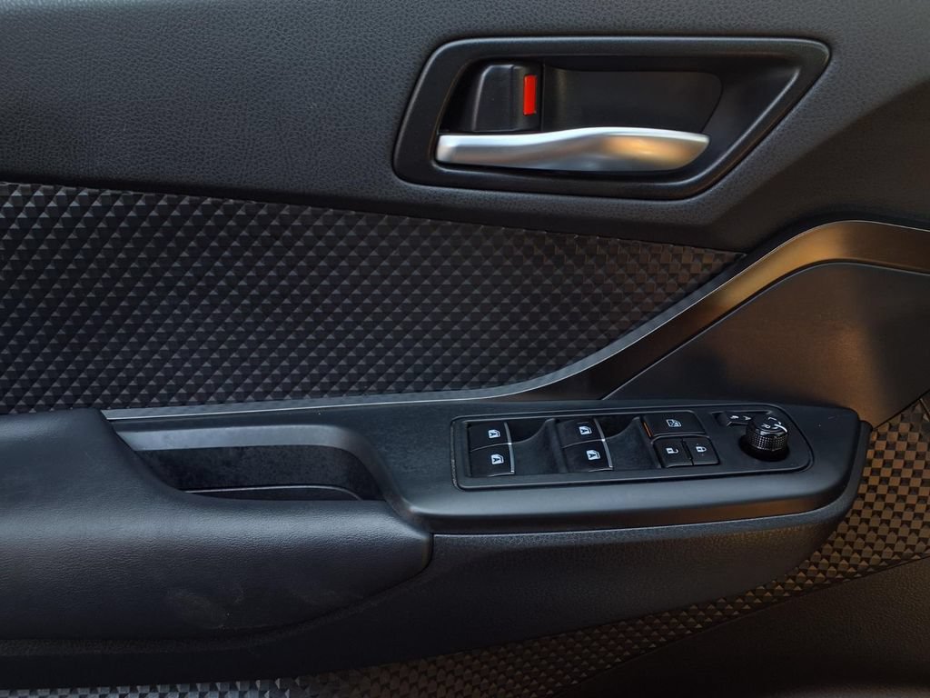 Certified 2018 Toyota C-HR XLE FWD image 17