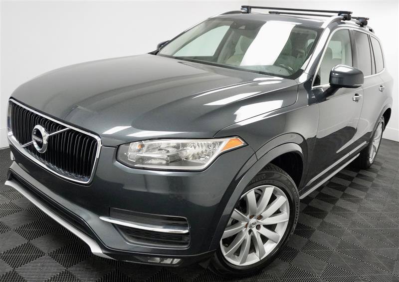 Used 2016 Volvo XC90 T6 Momentum image 2