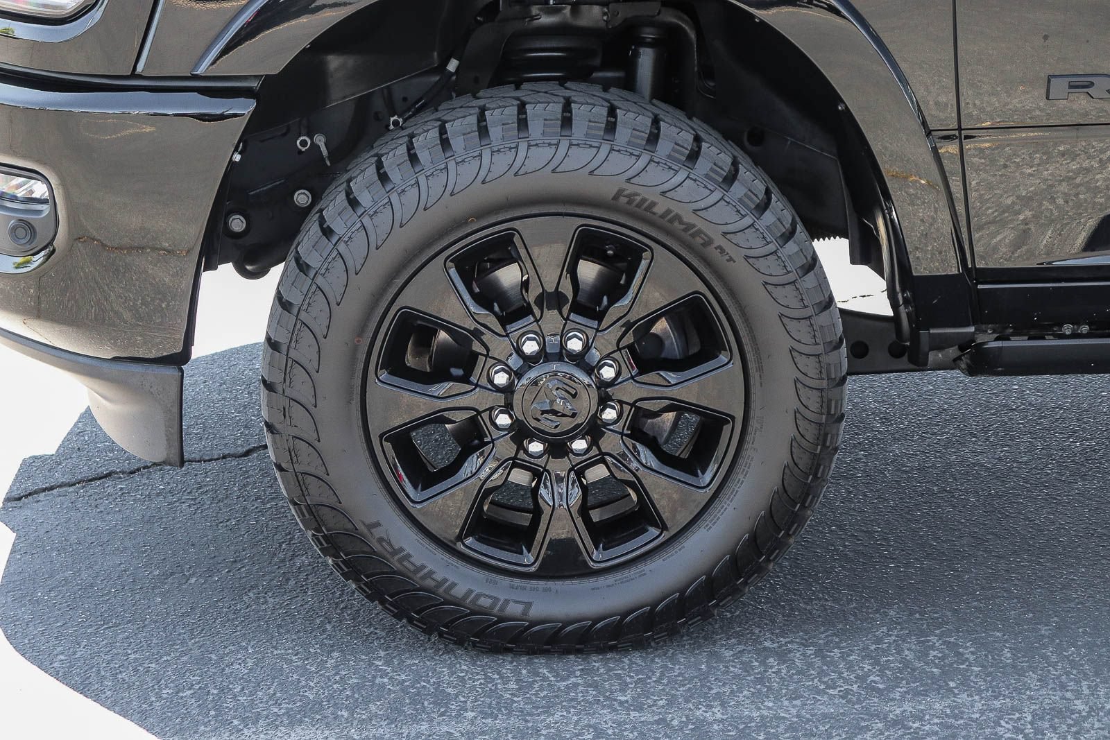 Used 2023 RAM 2500 Limited AWD/4WD image 9