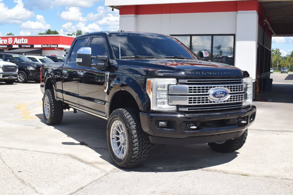 Used 2017 Ford F250 Platinum w/ Platinum Ultimate Package AWD/4WD image 1