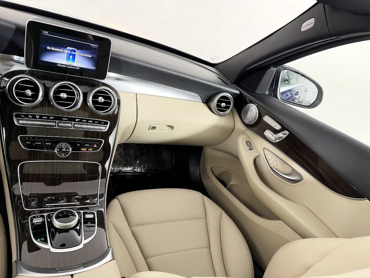 Used 2018 Mercedes-Benz C 300 4MATIC Sedan image 57