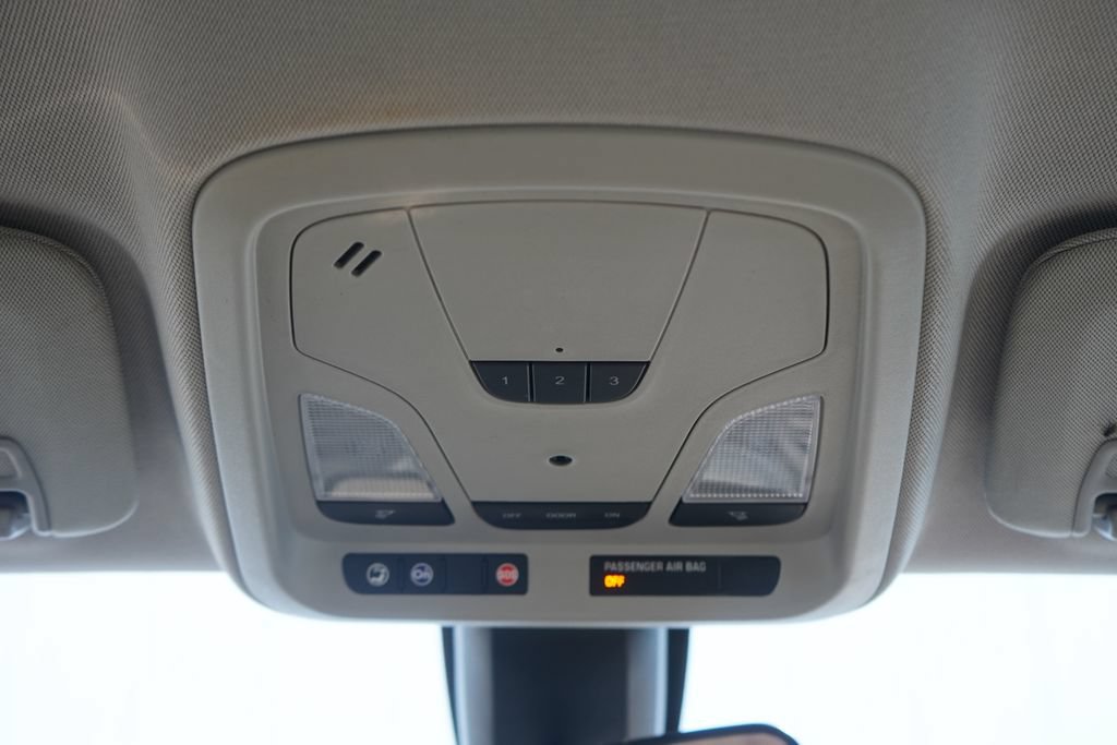 Used 2018 Chevrolet Impala Premier FWD image 22