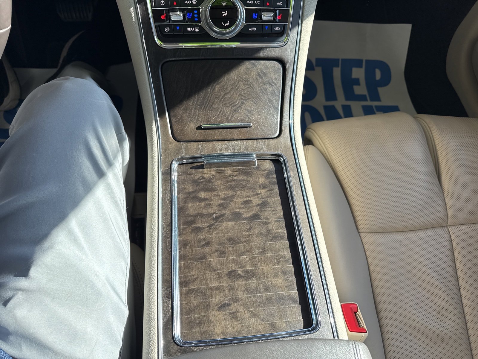 Used 2020 Lincoln Continental Reserve image 30