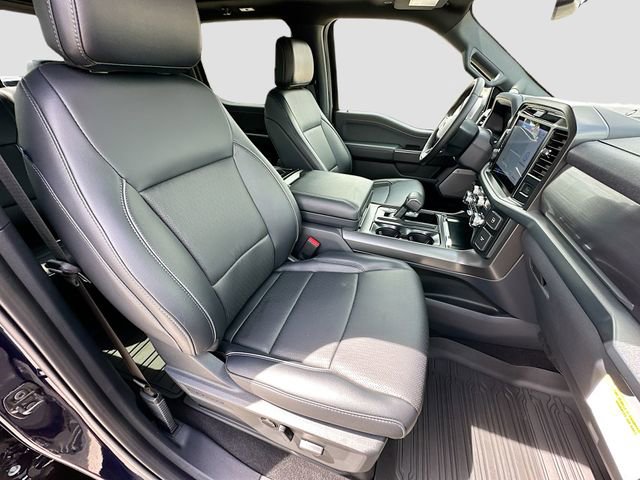 Used 2025 Ford F150 Lariat w/ Equipment Group 501A Mid image 29